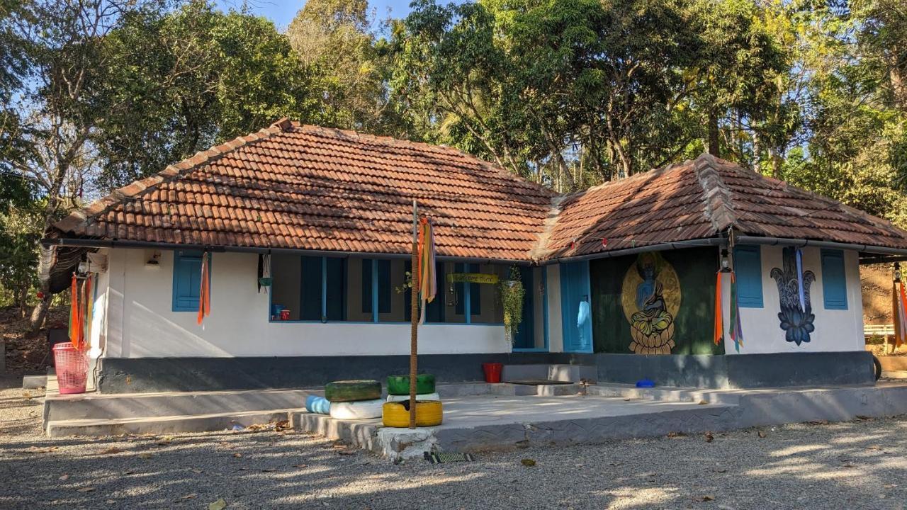 Crossroads Hostel 1957 كالباتّا المظهر الخارجي الصورة